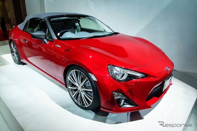 トヨタ FT-86 オープンコンセプト(東京モータショー13)