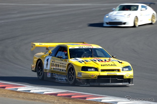 NISMOフェスティバル ヒストリックカーデモラン