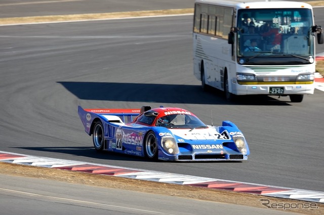 NISMOフェスティバル ヒストリックカーデモラン