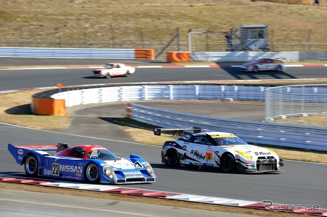 NISMOフェスティバル ヒストリックカーデモラン