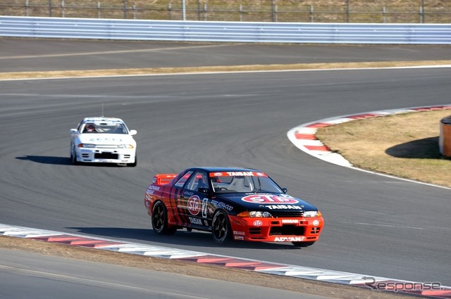 NISMOフェスティバル ヒストリックカーデモラン