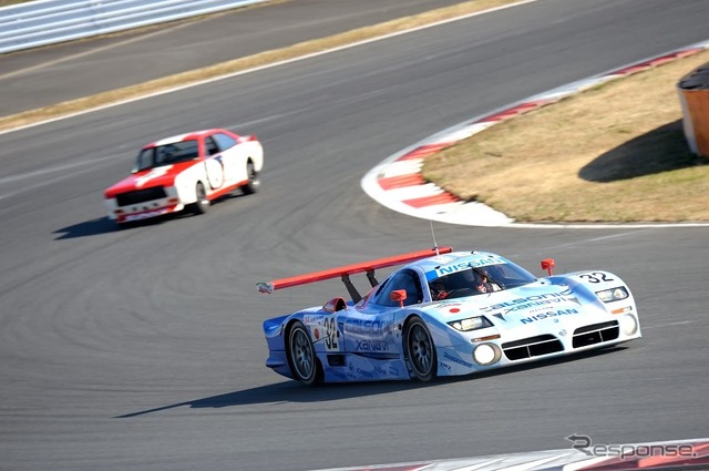 NISMOフェスティバル ヒストリックカーデモラン