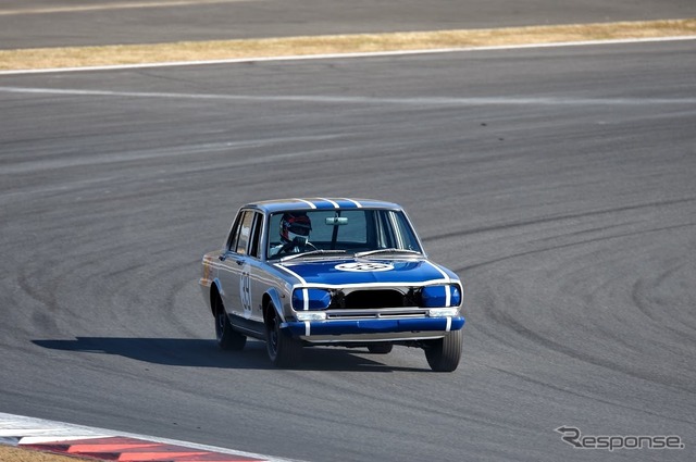 NISMOフェスティバル ヒストリックカーデモラン