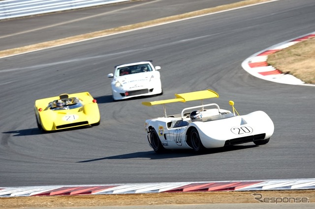 NISMOフェスティバル ヒストリックカーデモラン
