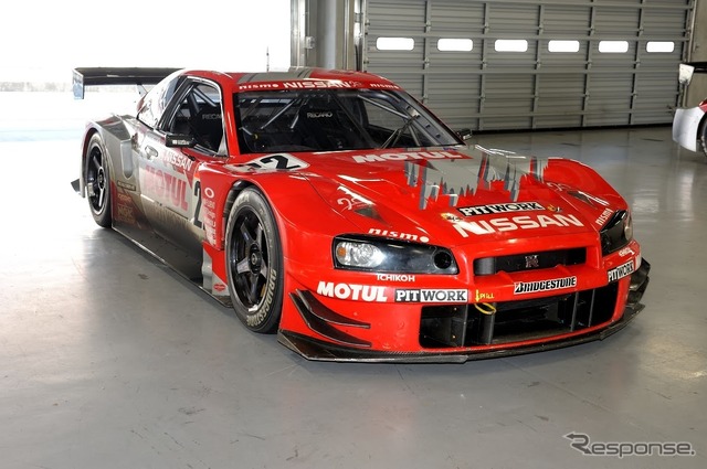 MOTUL PITWORK GT-R