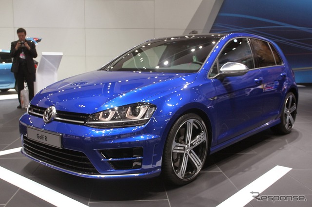 VW ゴルフR(東京モーターショー13)