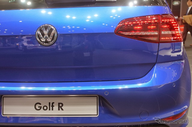 VW ゴルフR(東京モーターショー13)