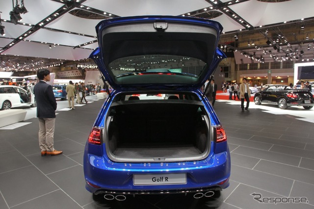 VW ゴルフR(東京モーターショー13)