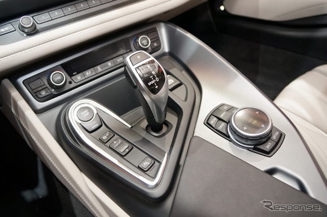 BMW i8(東京モーターショー)