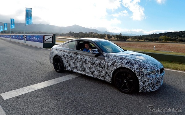 スペインで行われた『グランツーリスモ6』の発売イベントに登場したBMW M4 クーペの開発プロトタイプ車