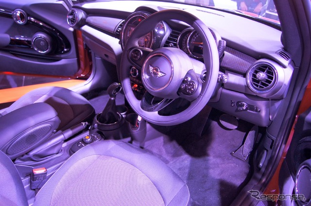MINI プレスカンファレンス(東京モーターショー13)