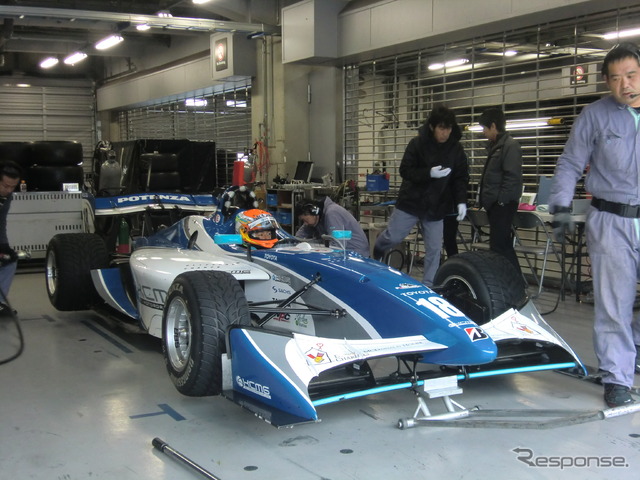 全日本F3チャンピオンとなった中山雄一がルーキーテストに参加。