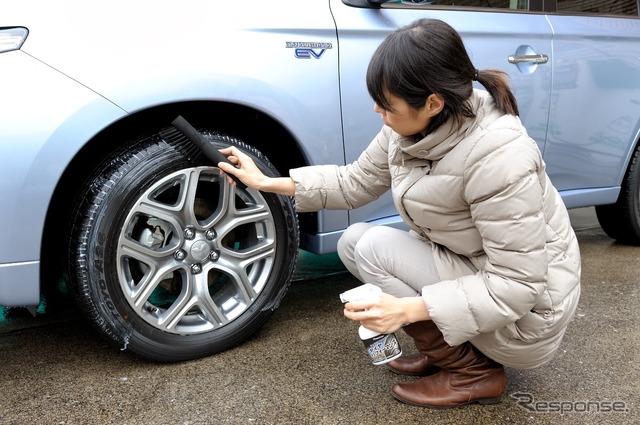 タイヤのワックスがけも忘れずに