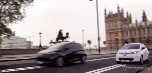 ルノーの小型EV、ZOEが英国ロンドン市街地でスロットカーレース?!