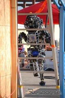 アトラス人間型ロボット