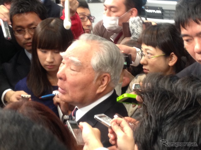 スズキ 鈴木修会長兼社長