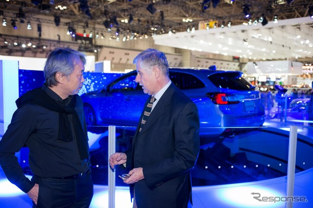 スバル チーフ エグゼクティグ デザイナー 難波治氏(左)とエンリコ・フミア氏(右)