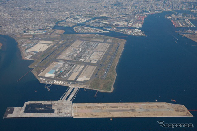 上空から見た羽田空港。近年は初日の出スポットとしても人気を集めている