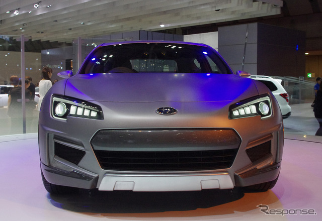 スバルの共通デザインモチーフ「ヘキサゴングリル」(スバル クロススポーツ デザインコンセプト 東京モーターショー13)