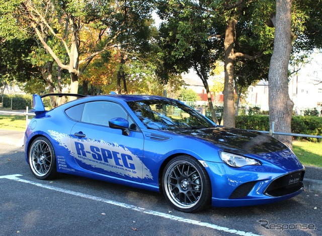 データシステム「オールステンレスマフラー」を装着したスバル BRZ