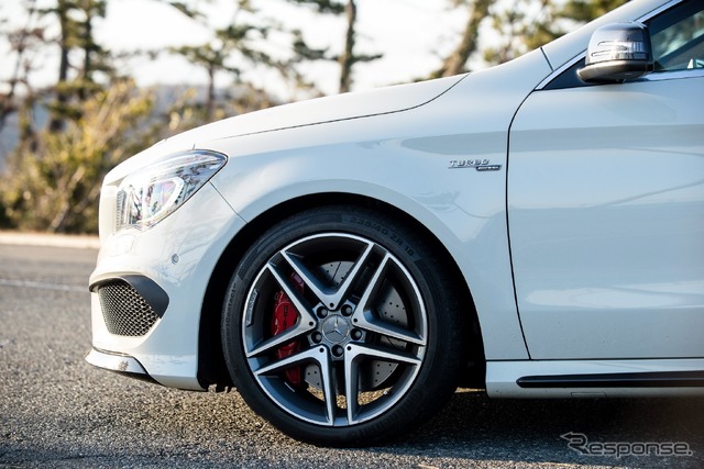 メルセデスベンツ CLA 45 AMG