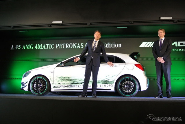 東京オートサロン14 メルセデス・ベンツ日本ブース