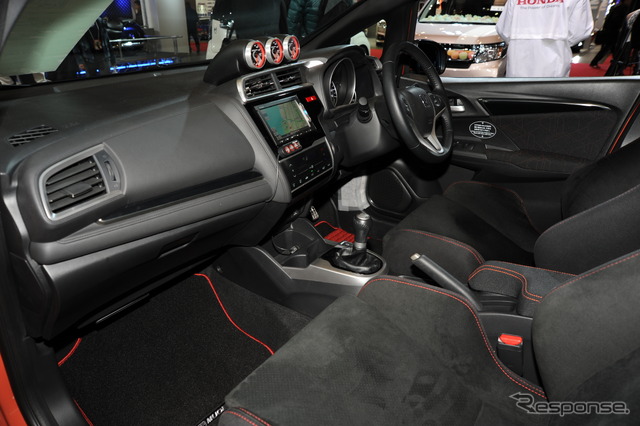 ホンダ 無限 フィット RS(東京オートサロン14)