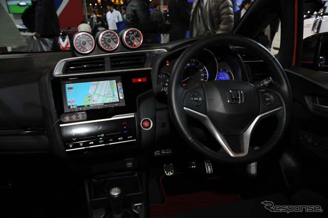 ホンダ 無限 フィット RS(東京オートサロン14)
