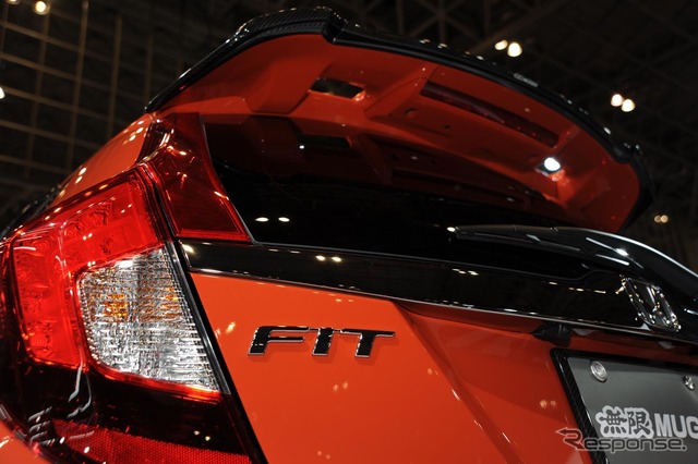 ホンダ 無限 フィット RS(東京オートサロン14)