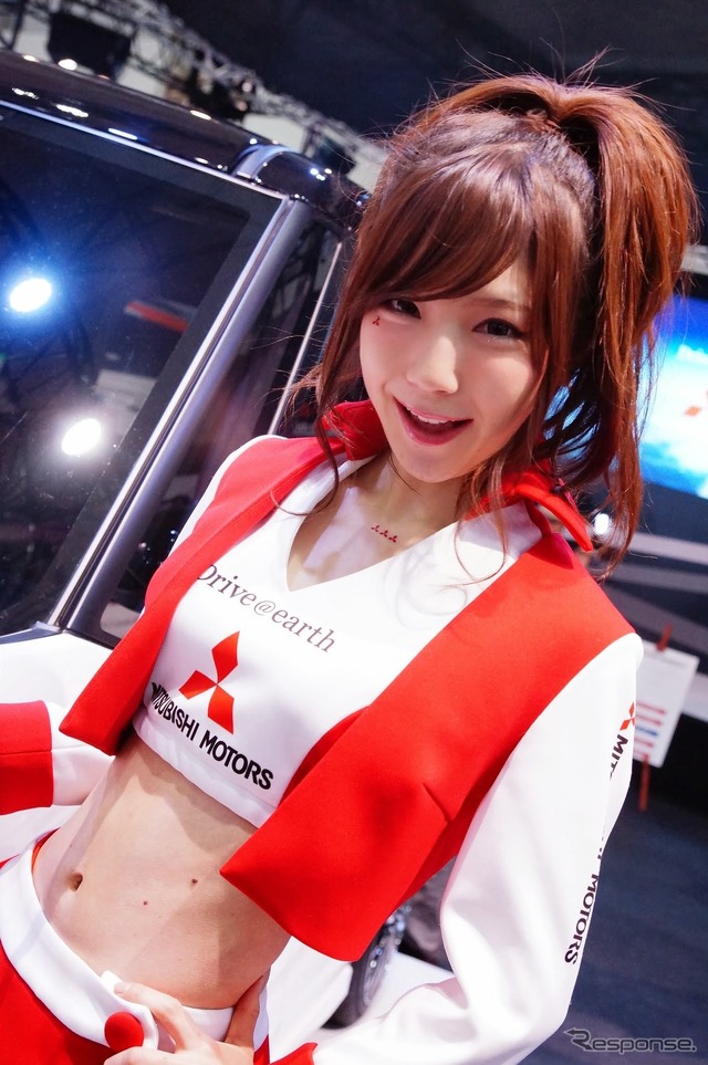 三菱自動車ブースコンパニオン(東京オートサロン14)