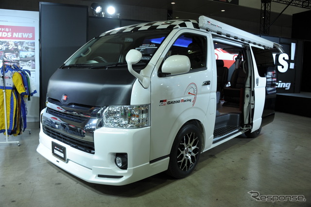 トヨタ GAZOO Racing に展示されたコマンドハイエース