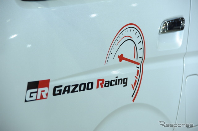 トヨタ GAZOO Racing に展示されたコマンドハイエース