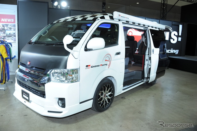 トヨタ GAZOO Racing に展示されたコマンドハイエース