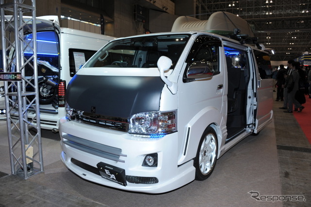 ハイエースEACコンプリートカー