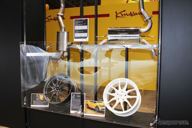 東京オートサロン14 ルノーブース