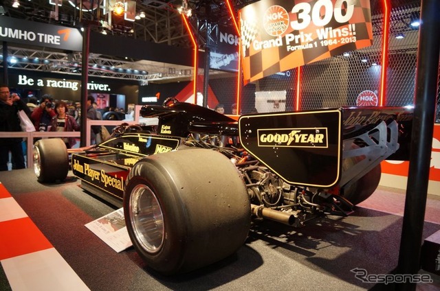 NGKブース(東京オートサロン14)