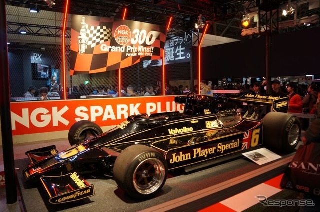 NGKブース(東京オートサロン14)