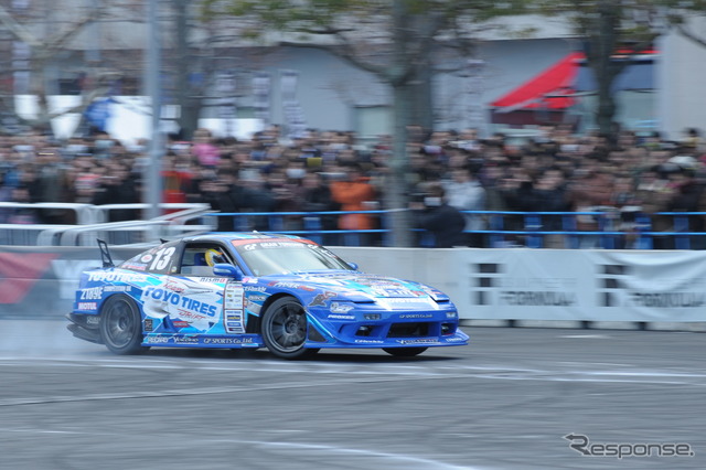 D1デモラン(東京オートサロン14)