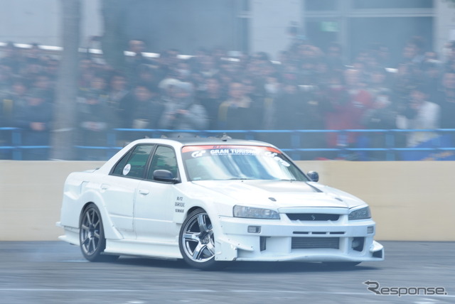 D1デモラン(東京オートサロン14)