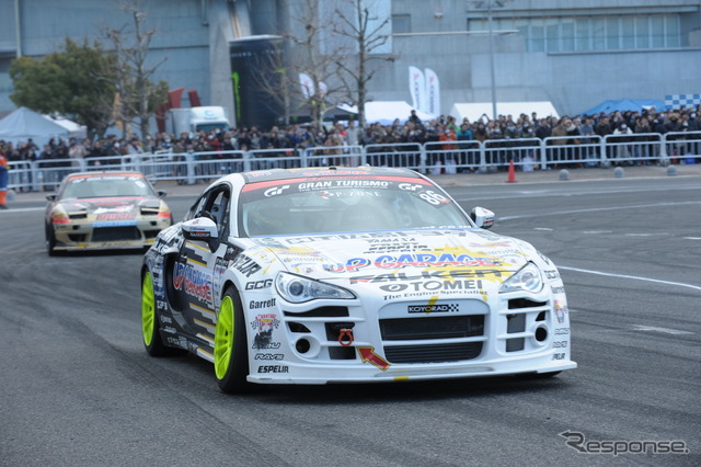 D1デモラン(東京オートサロン14)