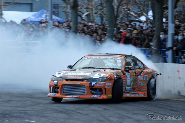 D1デモラン(東京オートサロン14)