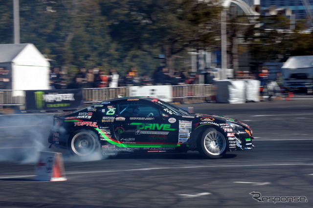 D1デモラン(東京オートサロン14)