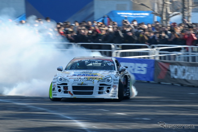 D1デモラン(東京オートサロン14)