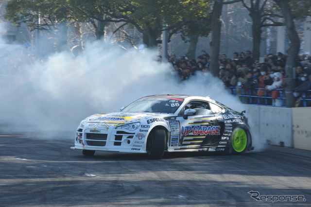 D1デモラン(東京オートサロン14)