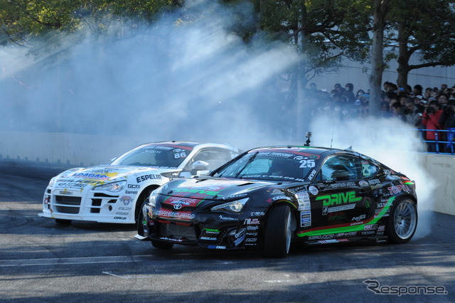 D1デモラン(東京オートサロン14)