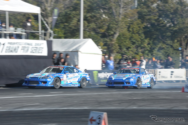D1デモラン(東京オートサロン14)