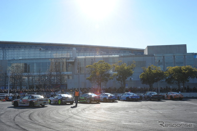 D1デモラン(東京オートサロン14)
