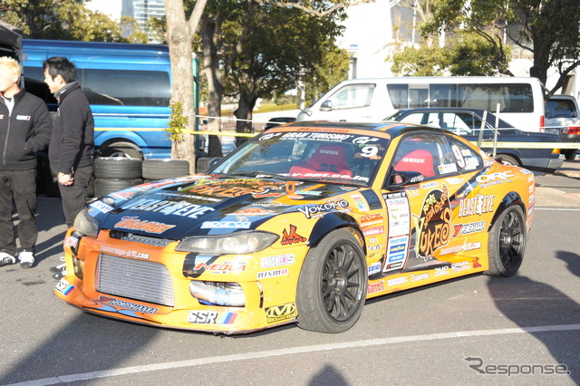 D1デモラン(東京オートサロン14)
