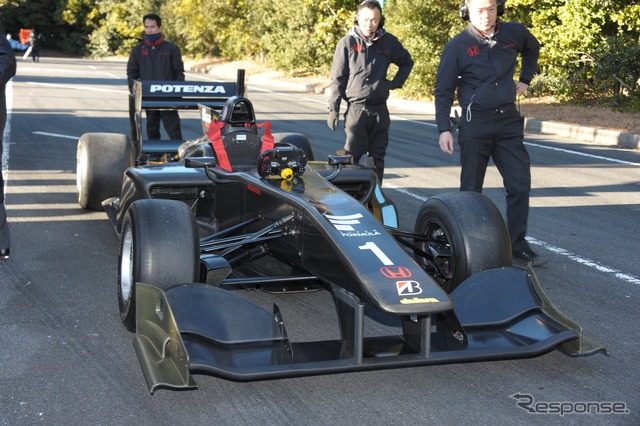 SF14デモラン(東京オートサロン14)
