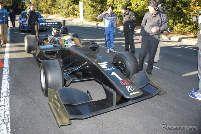 SF14デモラン(東京オートサロン14)